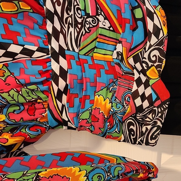 Diane Freis Chiffon two-piece dress of abstract print in multi-colors - Picture 11 of 17